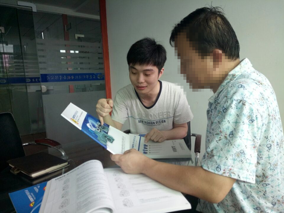 合肥代理商參觀VEMT齒輪減速機