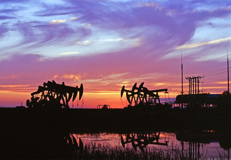 油田大型耐磨機齒輪減速馬達應用案例